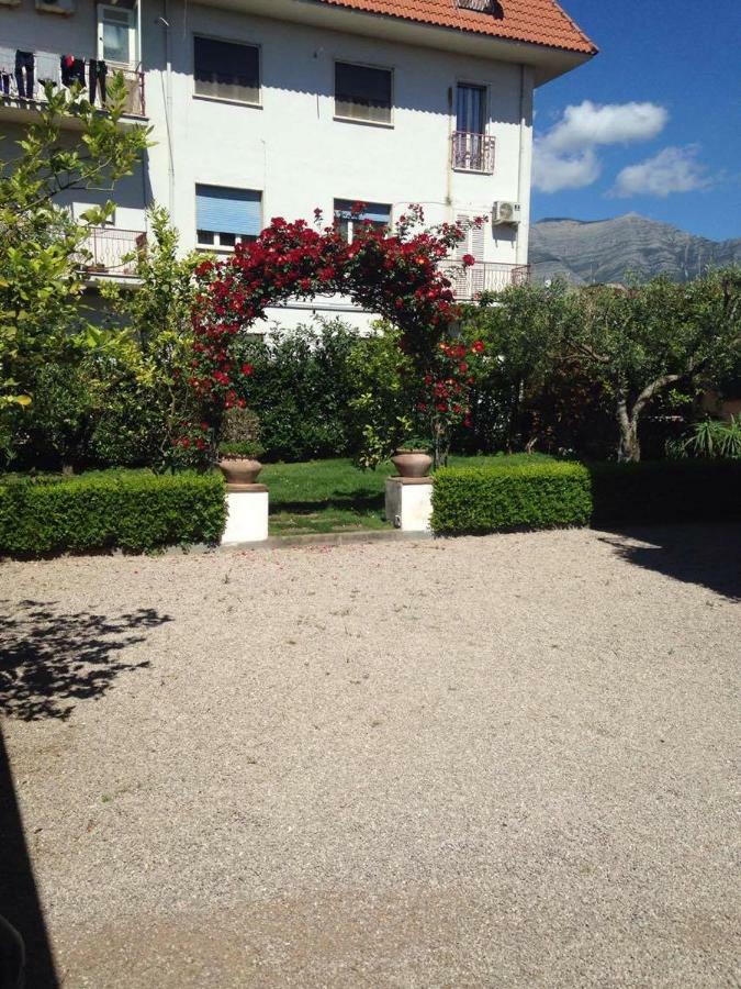 Villa Scimmia Скаури Екстериор снимка